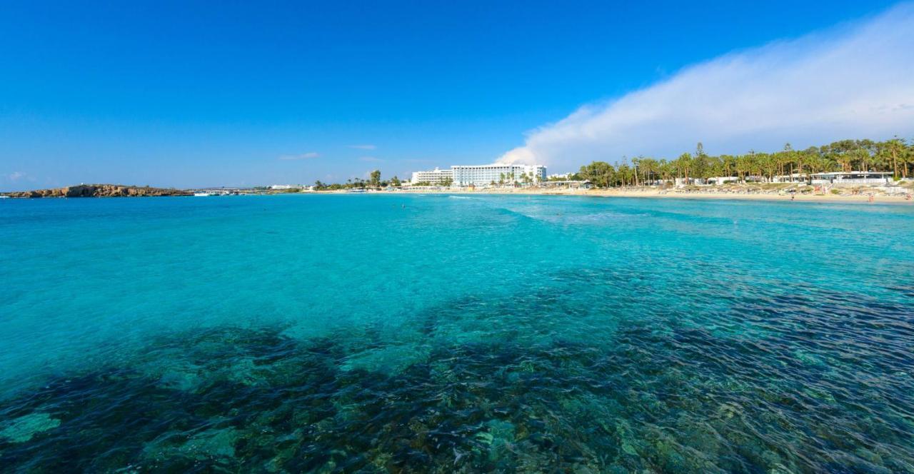 Infinity View Villa Айя Напа Екстериор снимка