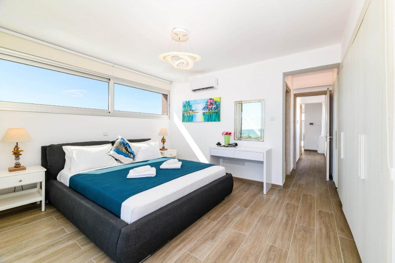 Infinity View Villa Айя Напа Екстериор снимка